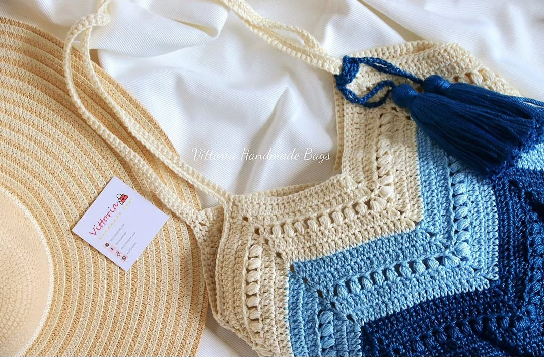 TOTE BAGS